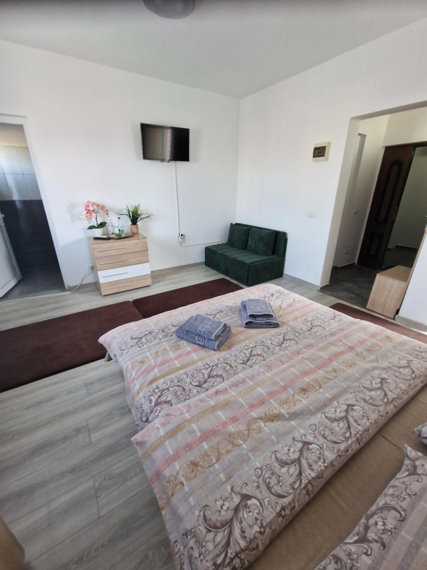 Casa Darya-24H Check-In Apartamento Bucareste Exterior foto